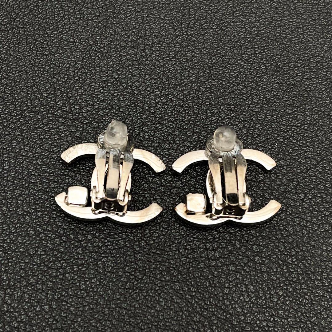 Chanel 05P CC Logo Earrings Icon Silver Black Coco — view 4