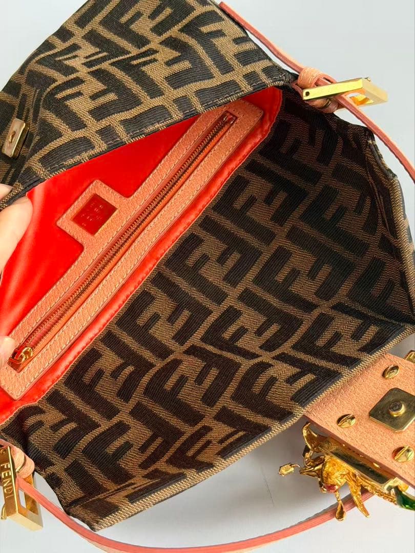 Fendi Baguette Zucca Pattern Flower Crystal Decorative Clasp Shoulder Bag — view 5