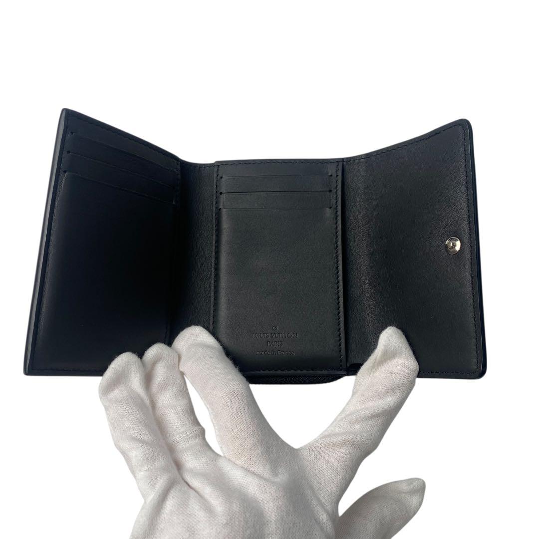 Louis Vuitton Portefeuille Pilot Noir Black IC