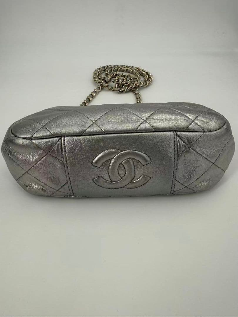 Chanel Choco Bar Kiss Lock Chain Shoulder Bag — view 2
