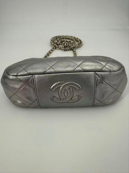 Chanel Choco Bar Kiss Lock Chain Shoulder Bag — view 2