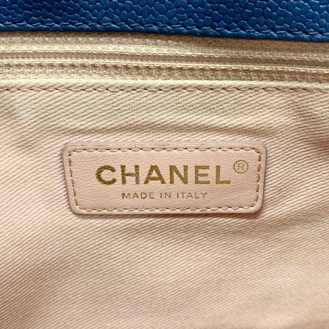 Chanel Half CC Logo Quilted Caviar Leather Shoulder Bag — view 8