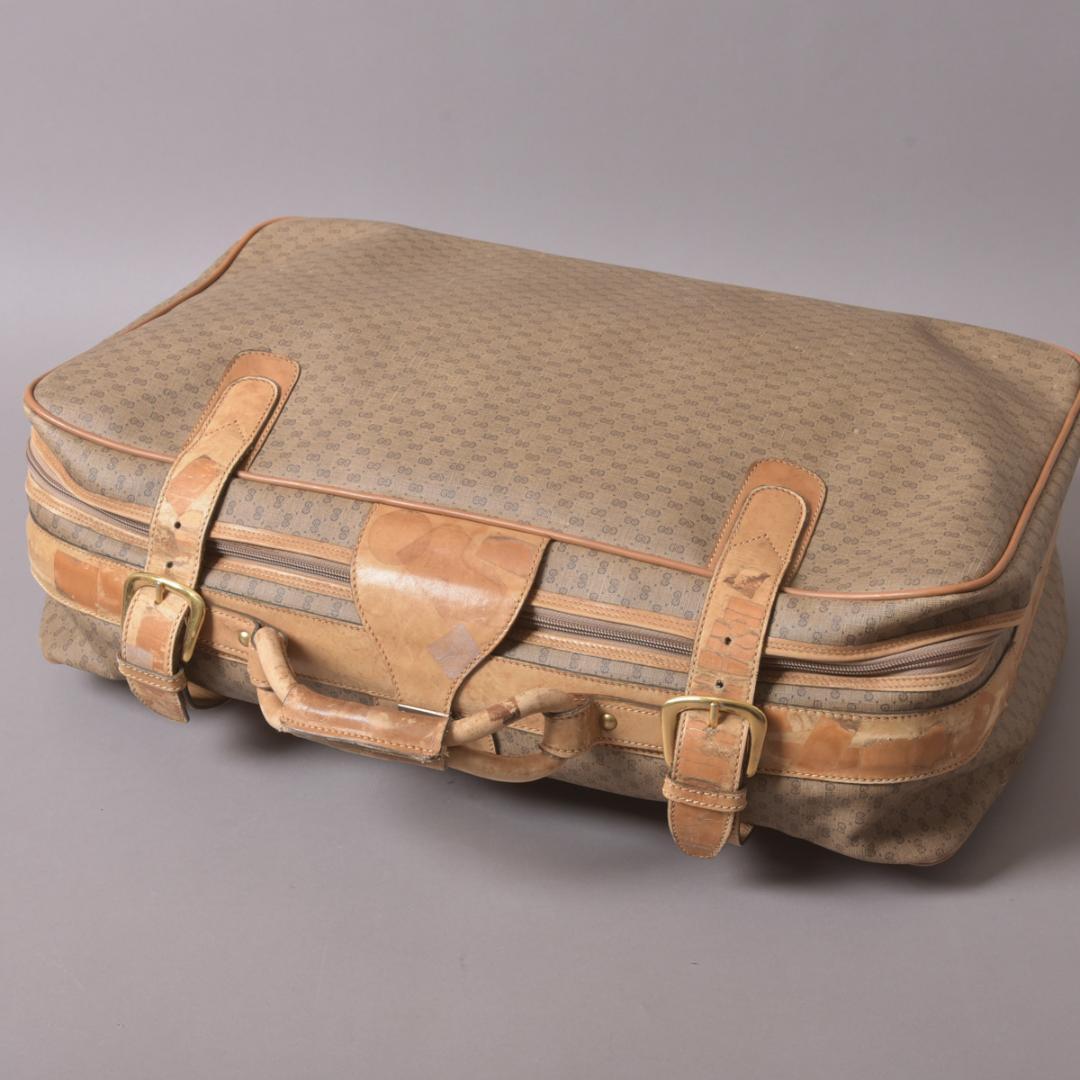 Gucci Vintage Micro GG Boston Bag Beige
