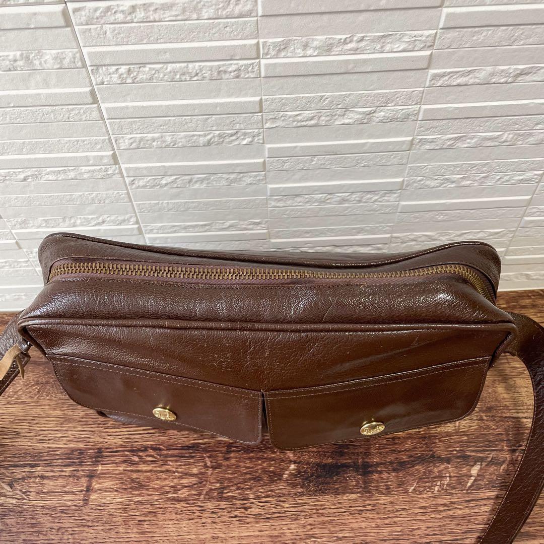 Celine Leather Carriage Logo Gold Shoulder Bag Brown — view 7