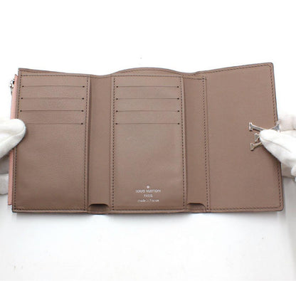 Ultra Louis Vuitton Portefeuille Capucines Trifold Wallet