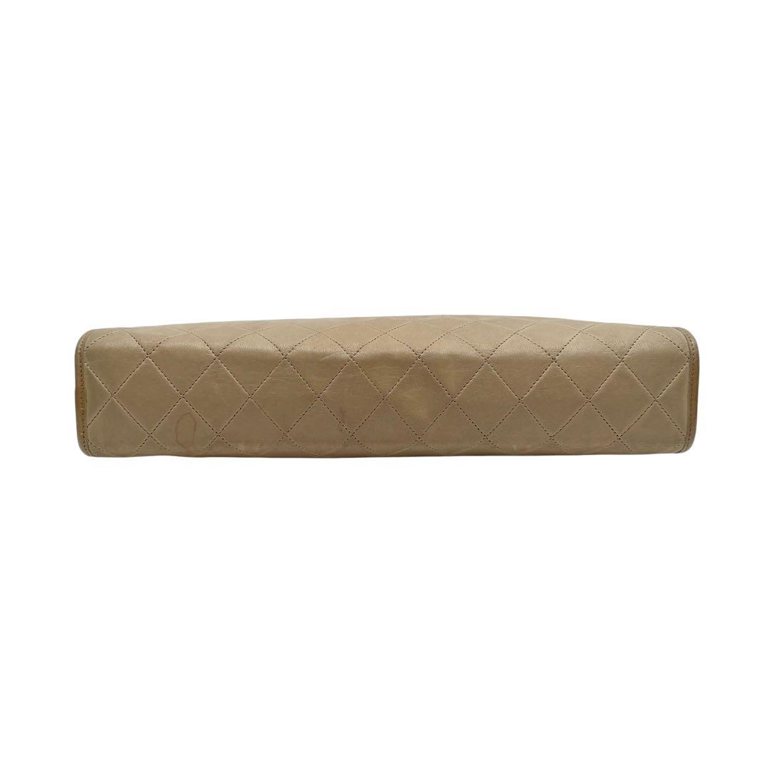 Chanel Lambskin Quilted CC Logo Clutch Beige — view 4