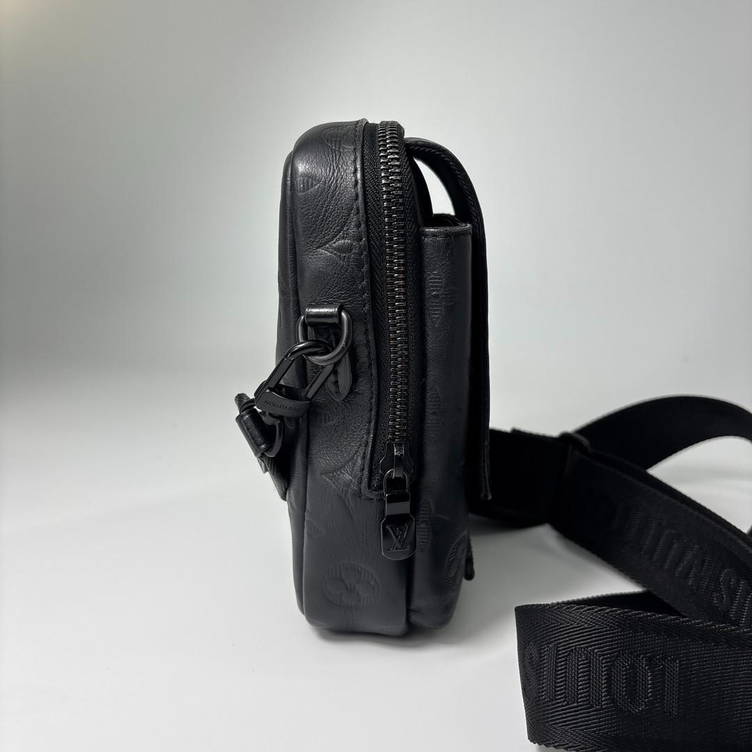 Louis Vuitton Double Phone Shadow Shoulder Bag — view 4