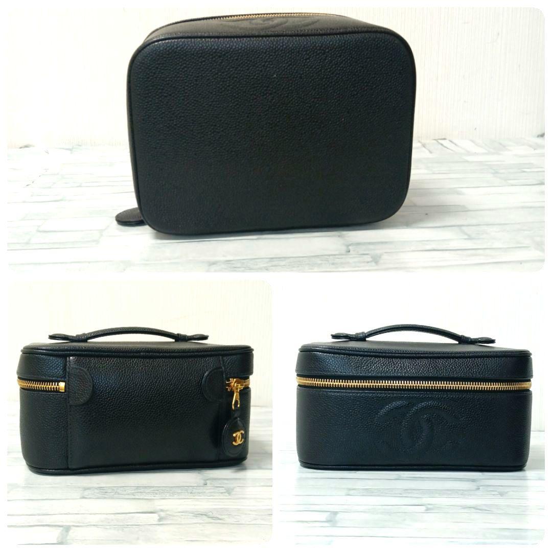 Chanel Vanity Caviar Leather Pouch Black Gold — view 4
