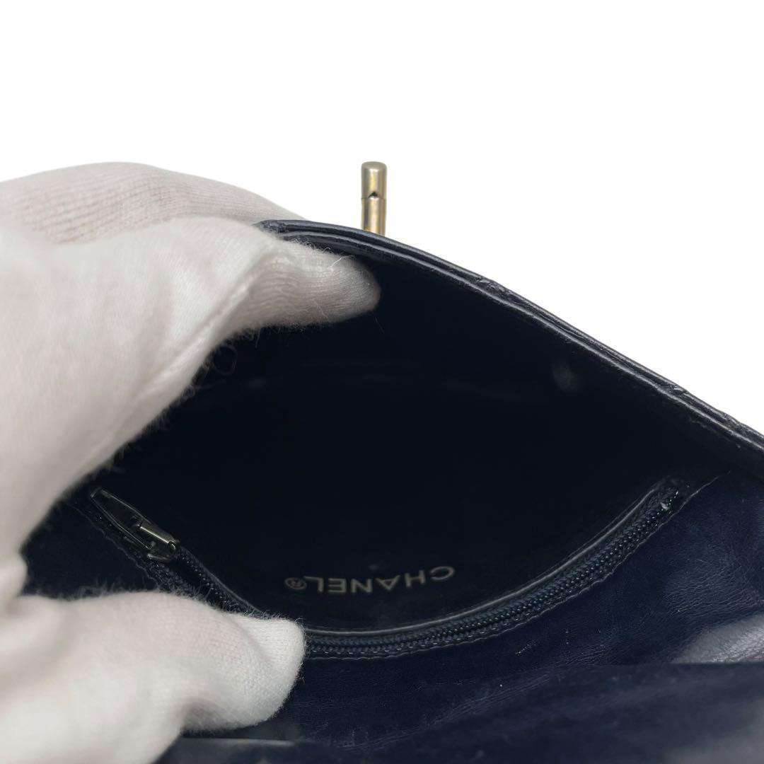 Chanel Bicolor Quilted Lambskin Waist Belt Bag Navy — view 8