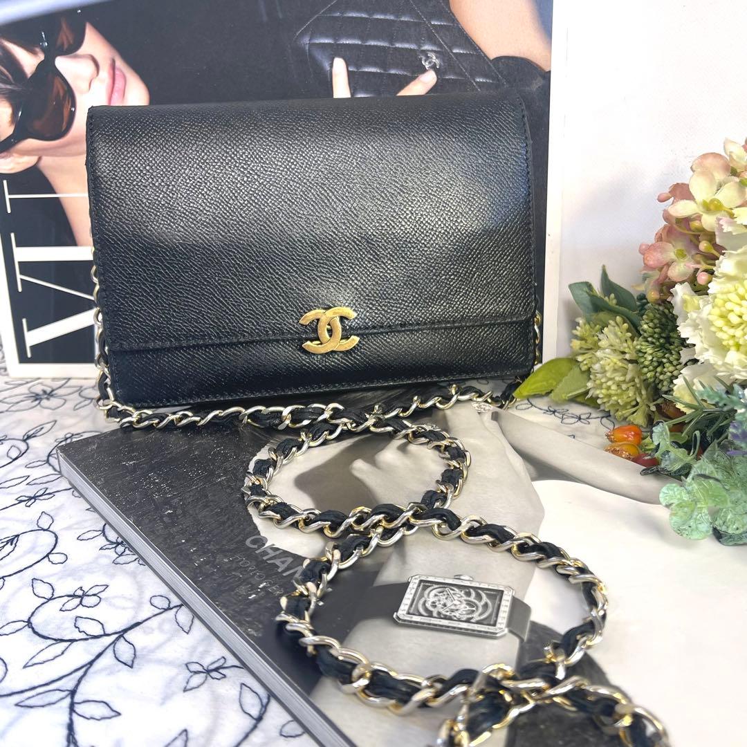 Chanel Chain Wallet Caviar Leather CC Logo