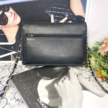 Chanel Chain Wallet Caviar Leather CC Logo — view 3