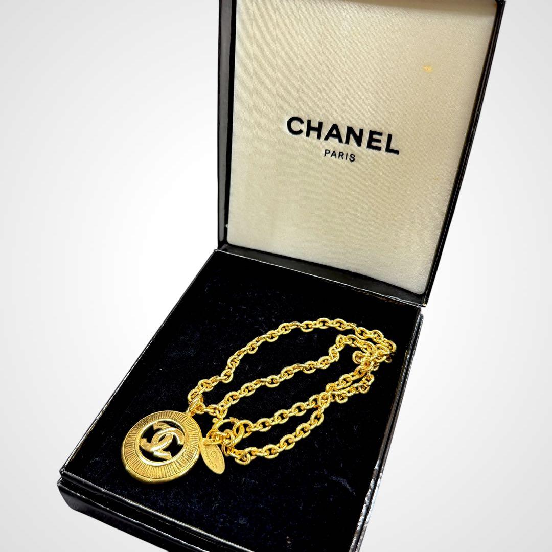 Chanel Cocomark Gold Necklace J_096