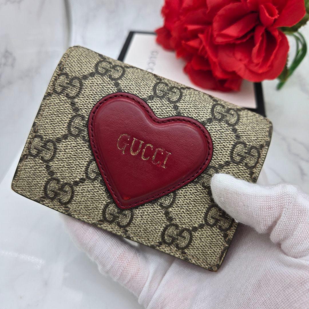 Gucci Fold Wallet Heart GG Supreme Red — view 3
