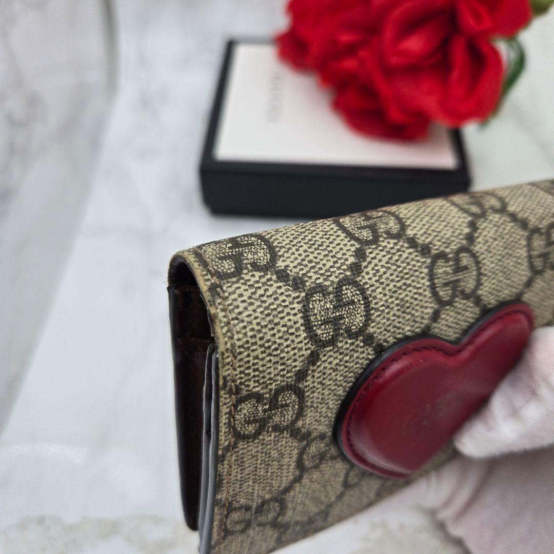 Gucci Fold Wallet Heart GG Supreme Red — view 4