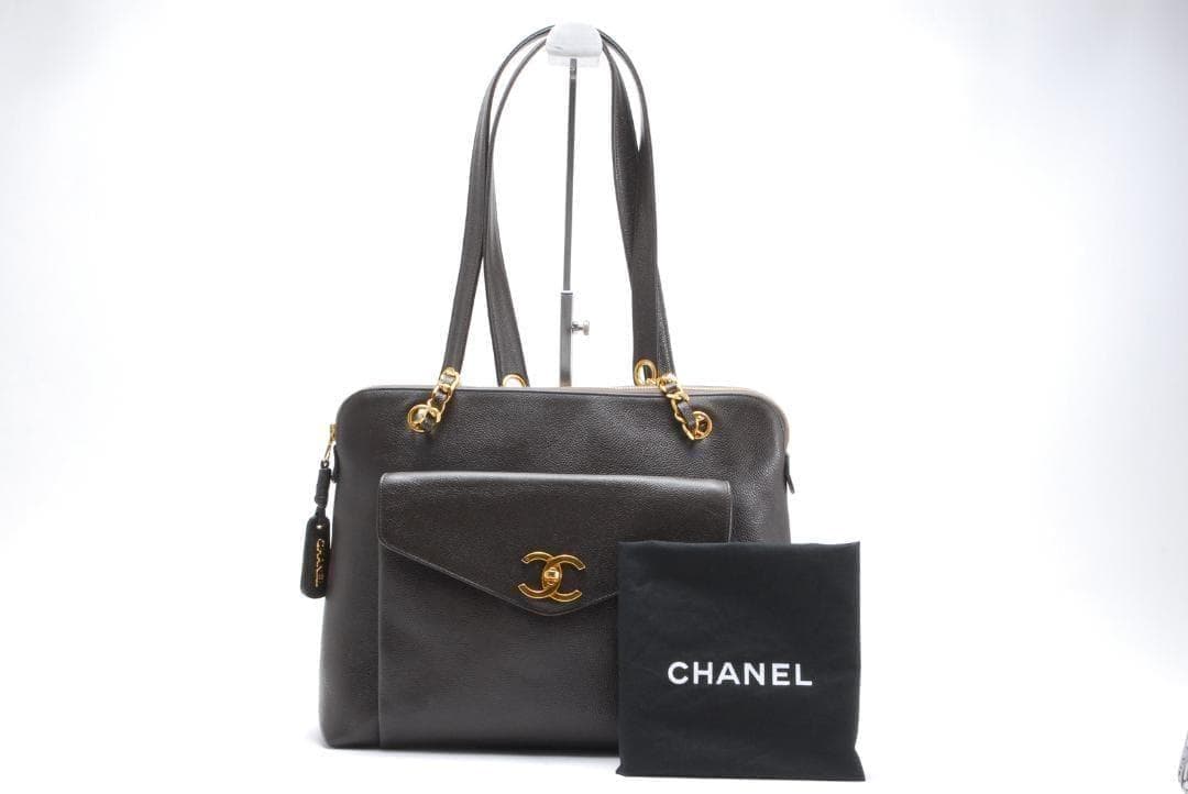 Chanel Turnlock Shoulder Bag Caviar Leather — view 2