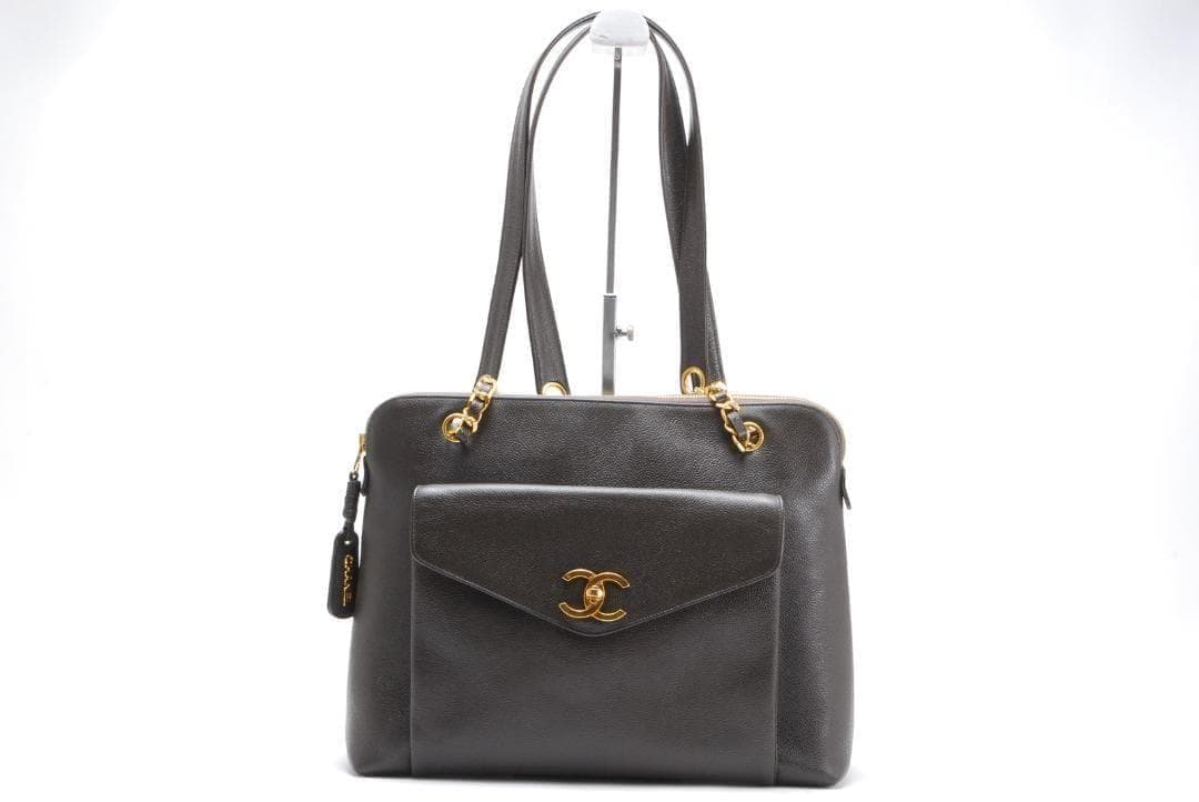 Chanel Turnlock Shoulder Bag Caviar Leather — view 3