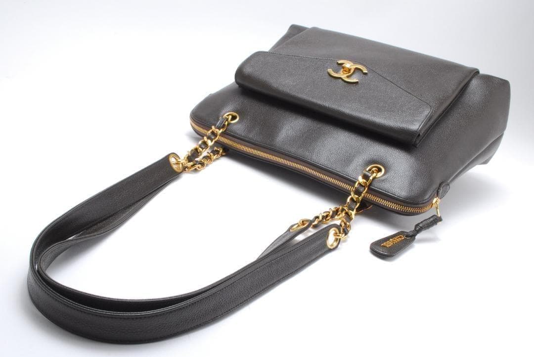 Chanel Turnlock Shoulder Bag Caviar Leather — view 6