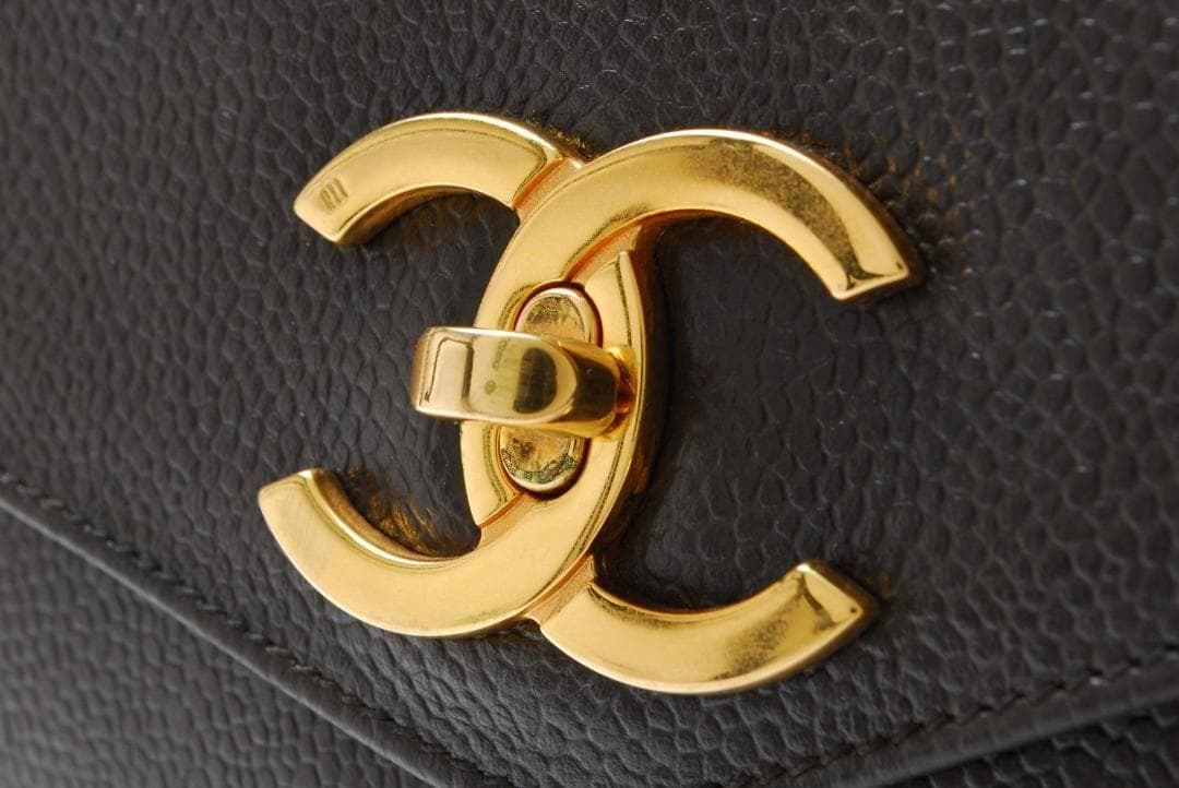 Chanel Turnlock Shoulder Bag Caviar Leather — view 9