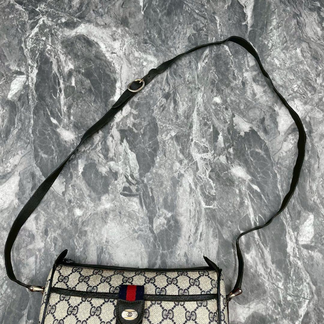 Gucci GG Sherry Line Shoulder Bag Navy Logo — view 4