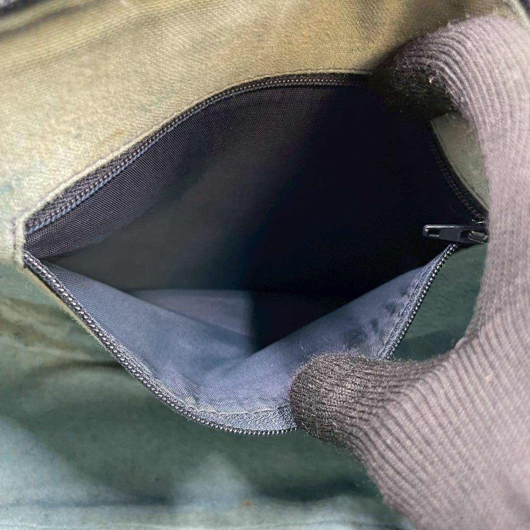 Gucci GG Sherry Line Shoulder Bag Navy Logo — view 6
