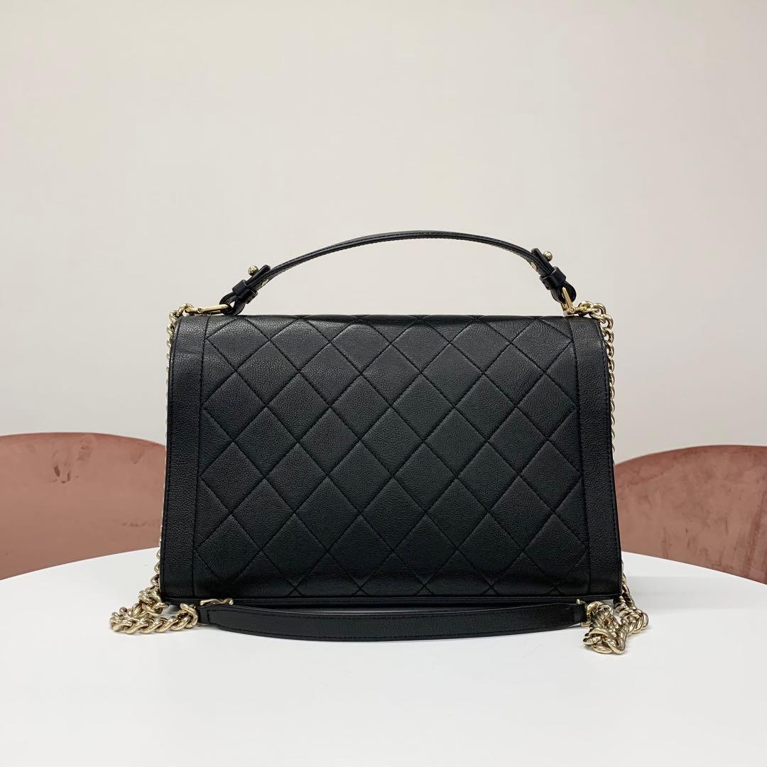 Chanel Logo Leather Quilted Click Label Chain Shoulder Bag — view 3