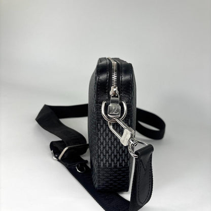 Louis Vuitton Damier Graphite Trio Messenger — view 4