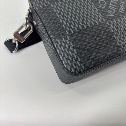 Louis Vuitton Damier Graphite Trio Messenger — view 7