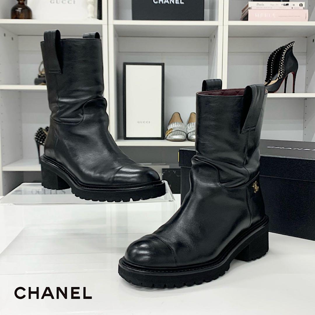 Chanel CC Logo Leather Short Boots Black