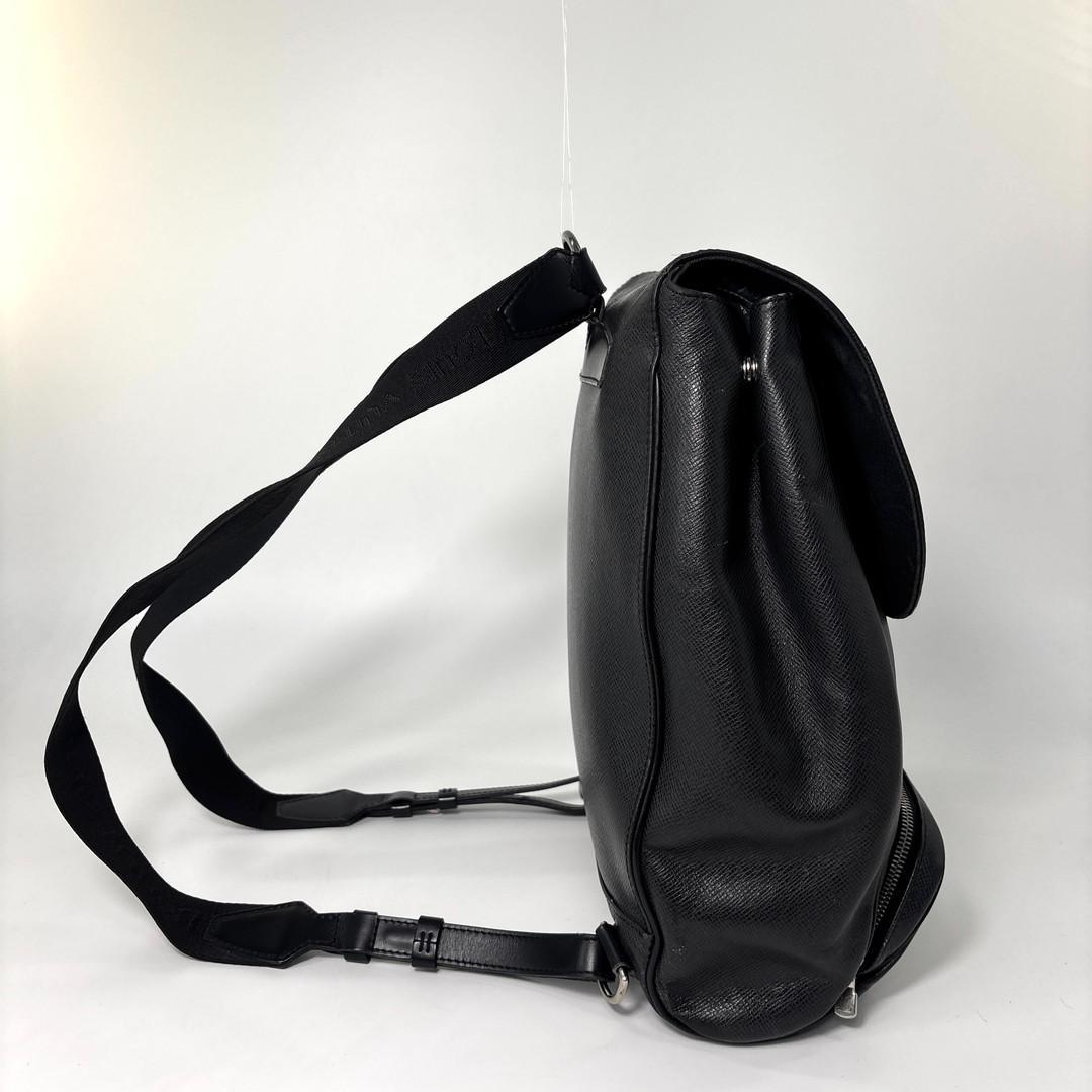 Louis Vuitton Super Taiga Cassiar Black Backpack — view 4