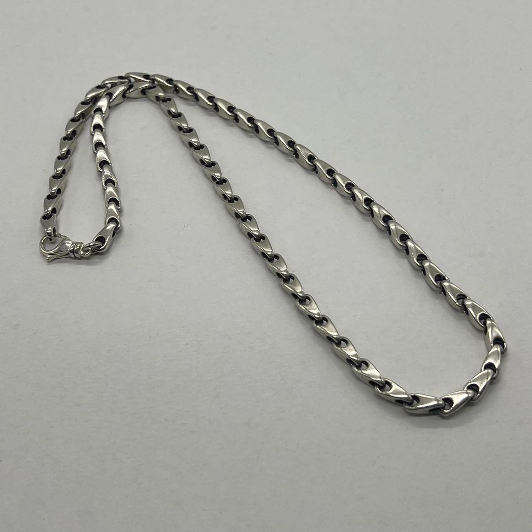 Gucci Teardrop Link Chain Necklace — view 2