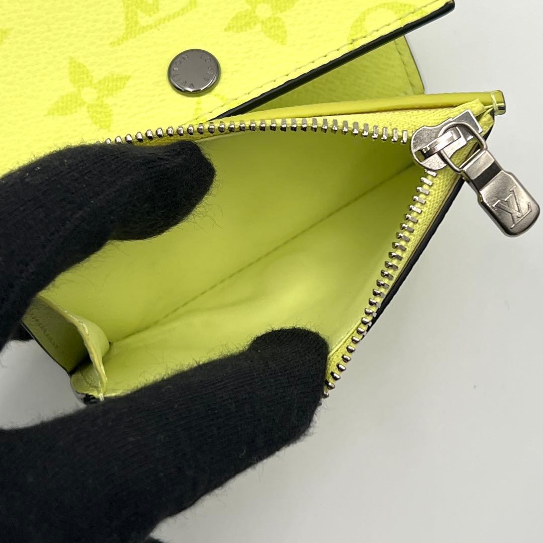 Louis Vuitton Taigarama Victor Wallet Trifold Yellow Monogram — view 5