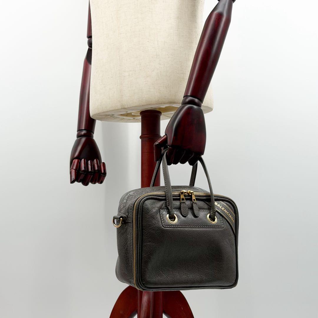 Balenciaga Square Shoulder Handle 2-Way Processing Handbag — view 6