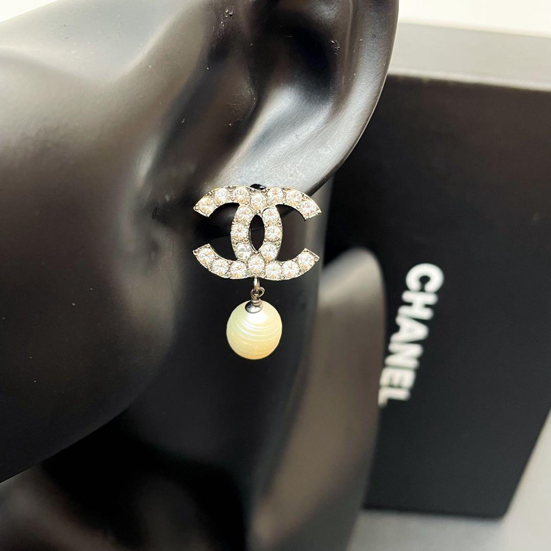 Chanel Cocomark Rhinestone Earrings 05A Swing Pearl