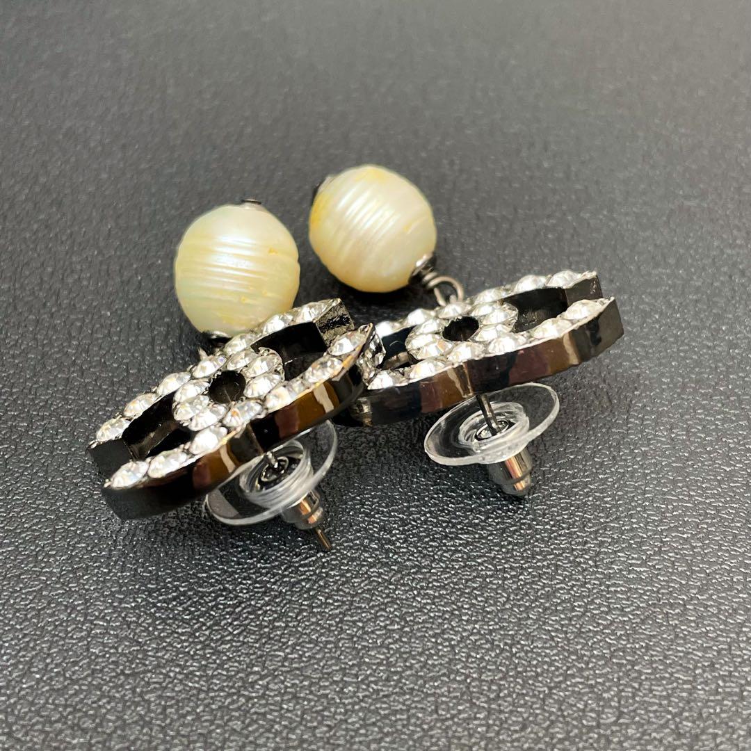 Chanel Cocomark Rhinestone Earrings 05A Swing Pearl