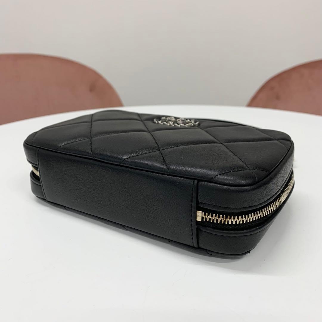 Chanel 19 Quilted CC Logo Lambskin Shoulder — view 4
