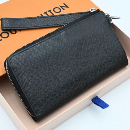 Louis Vuitton Taiga Zippy Dragonne Wallet Black — view 2