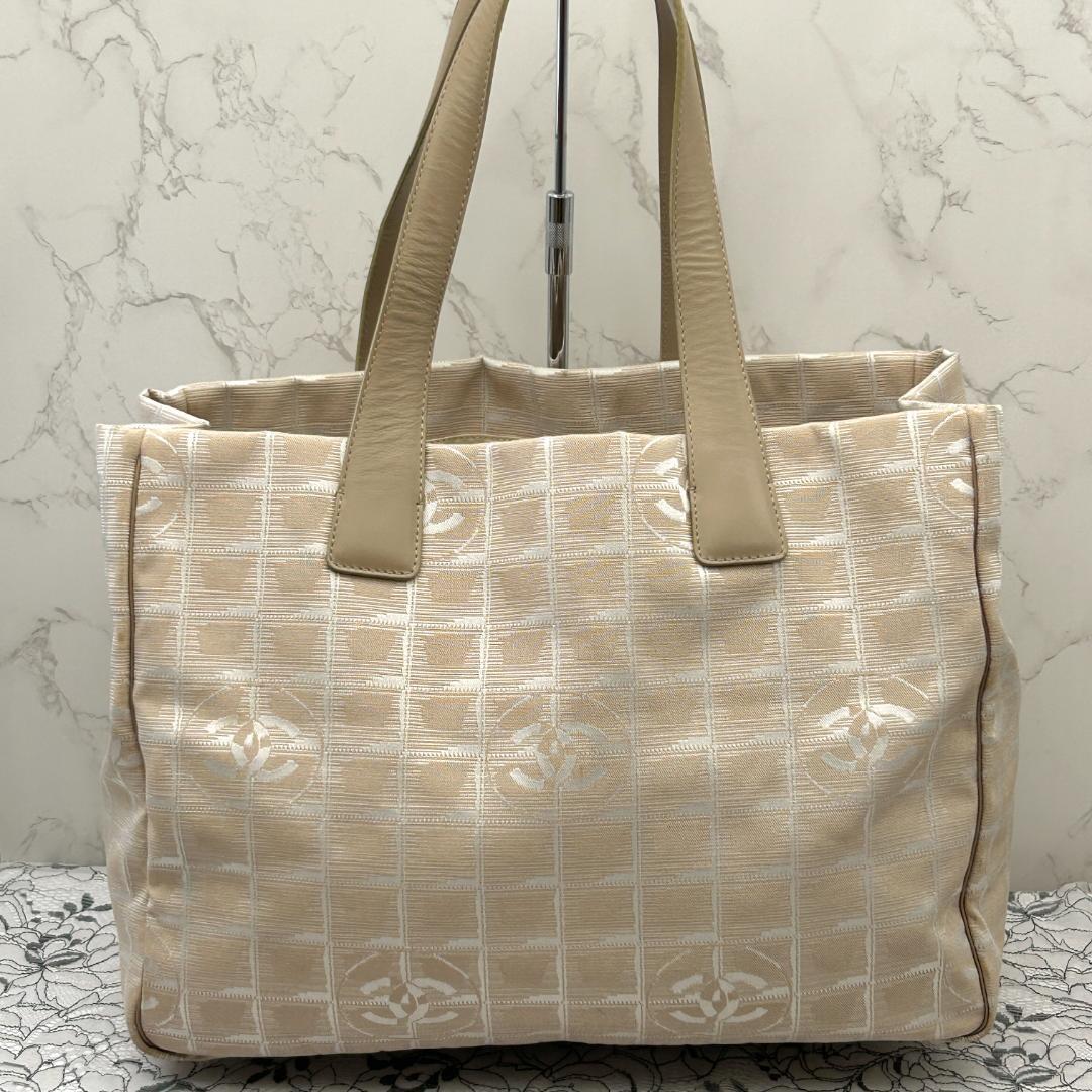 Chanel New Travel Line Tote MM — view 2