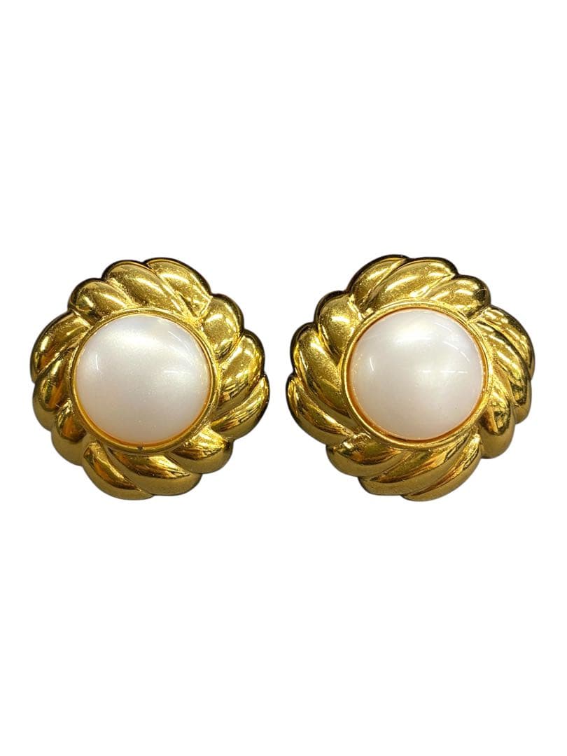 Chanel Faux Pearl Gold Earrings F_091