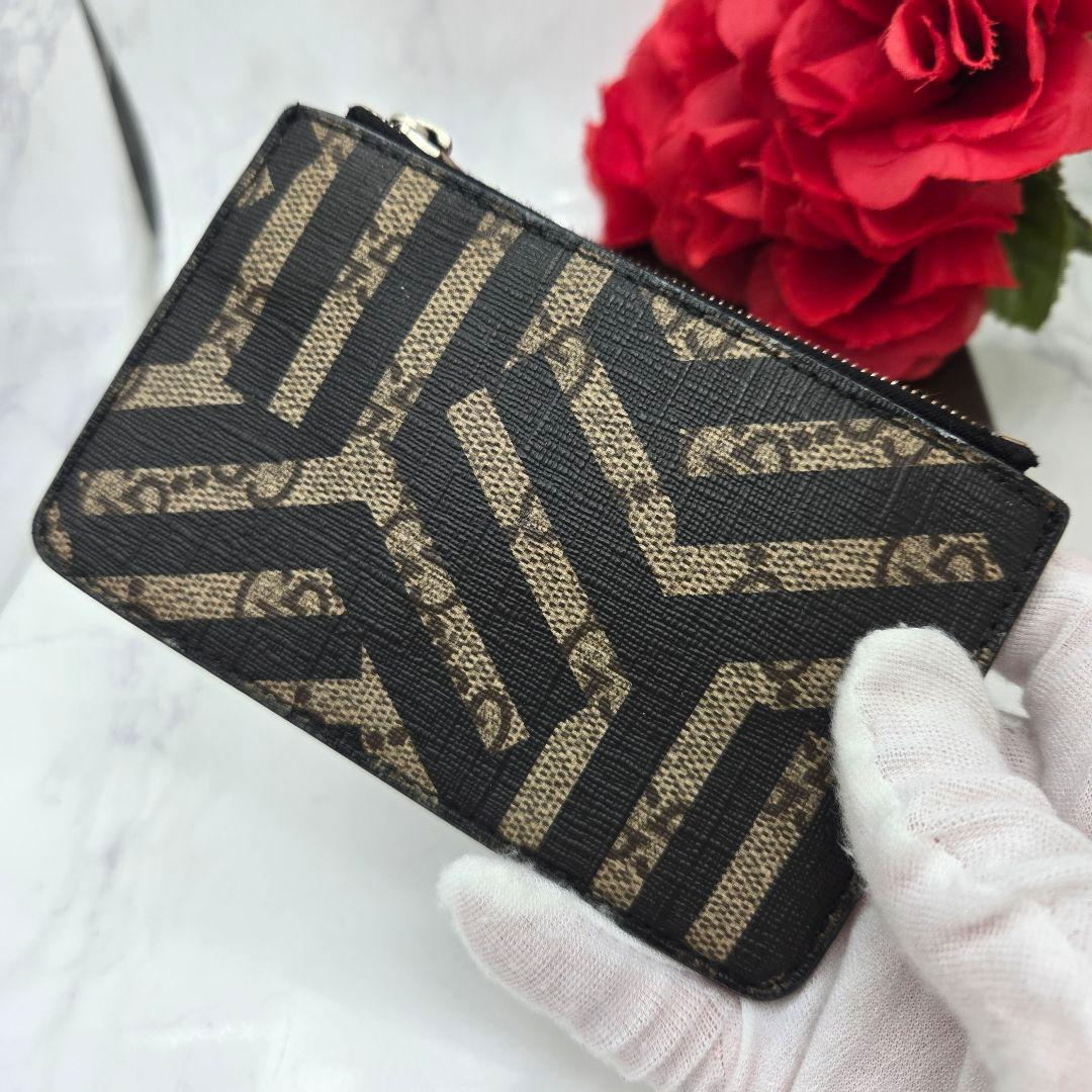 Gucci Coin Purse Wallet GG Carre — view 3