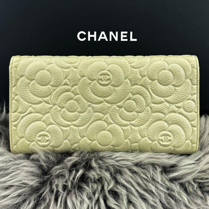 Chanel Wallet Camellia Embossed Flap SG — view 2