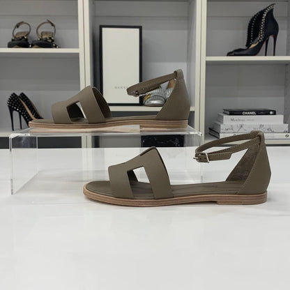 Hermes Santorini Leather Strap Flat Sandals Etoupe — view 3