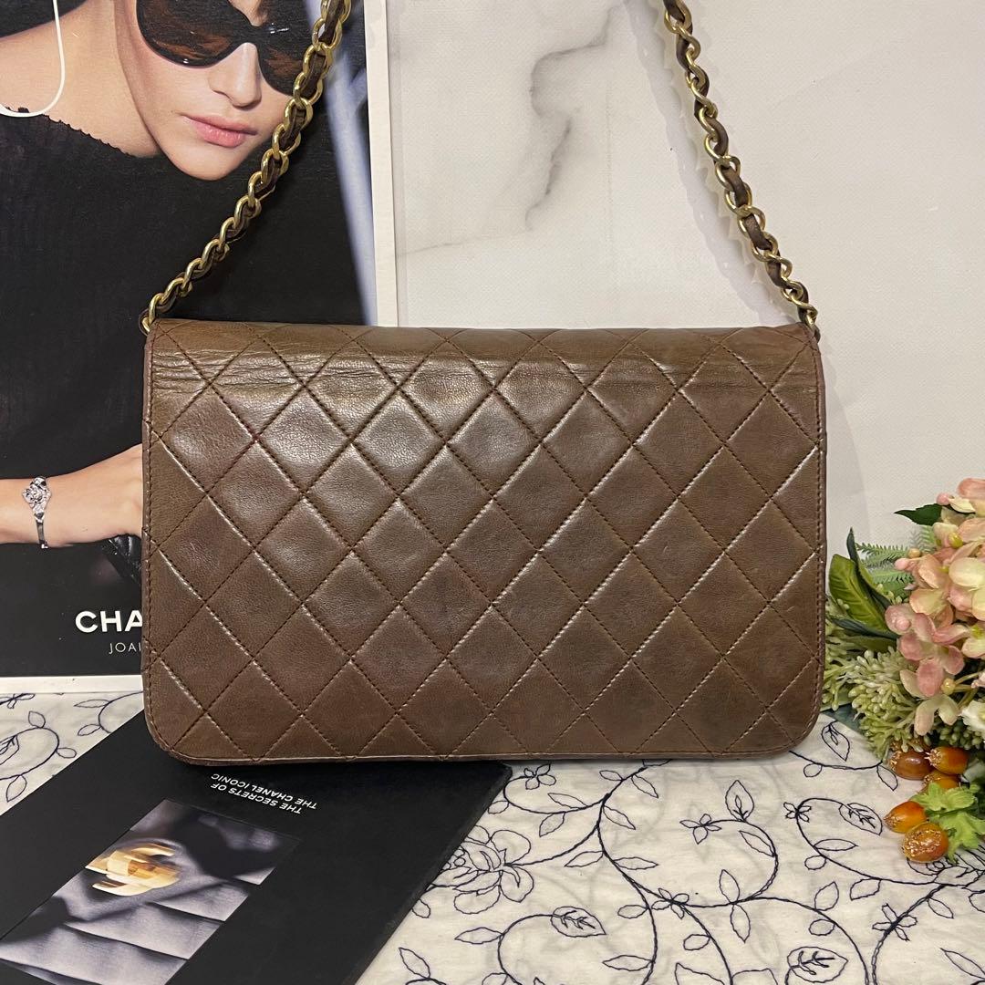 Chanel Chain Shoulder Bag Quilted Vintage — view 3