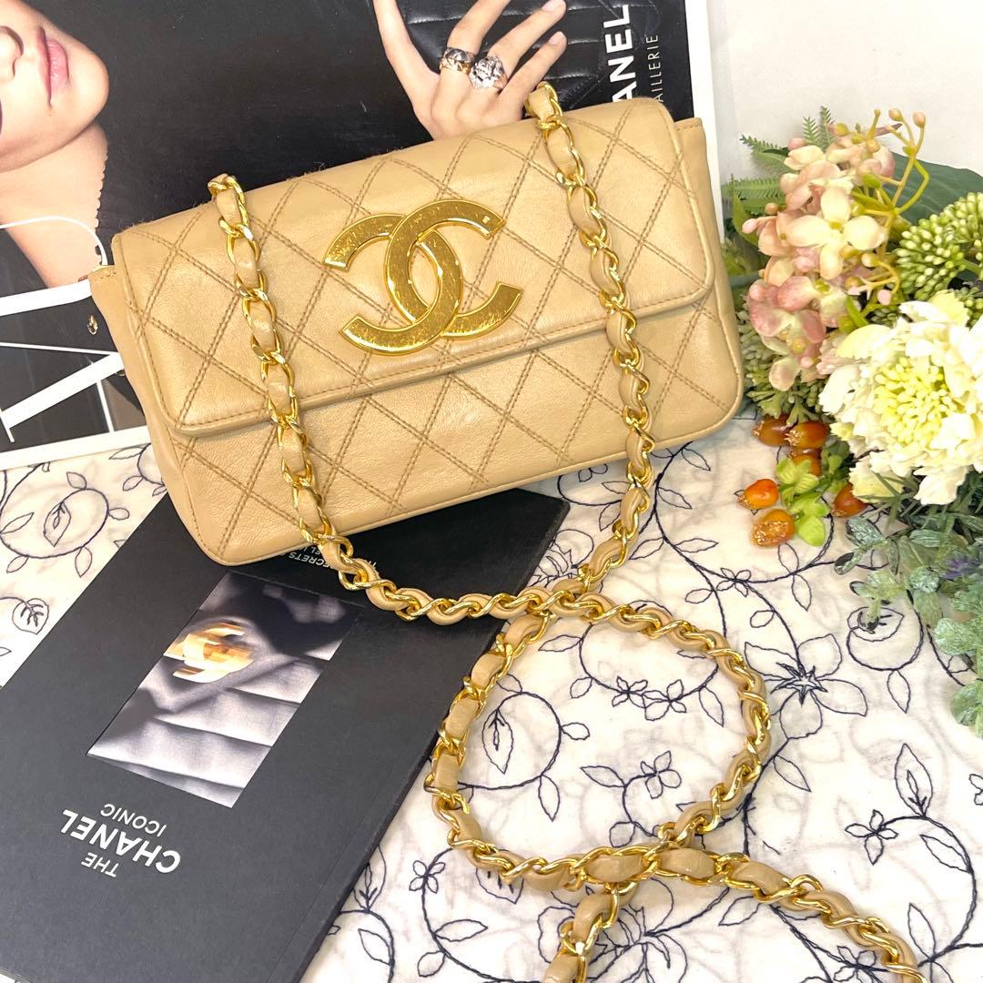 Chanel Jumbo CC Logo Chain Shoulder Bag Quilted