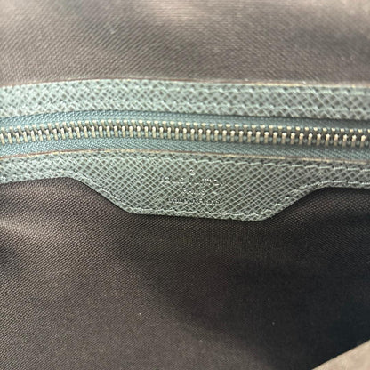 Louis Vuitton Taiga Romain MM M32623 Leather Shoulder Bag
