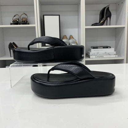 Balenciaga Logo Platform Thong Sandals Black — view 3