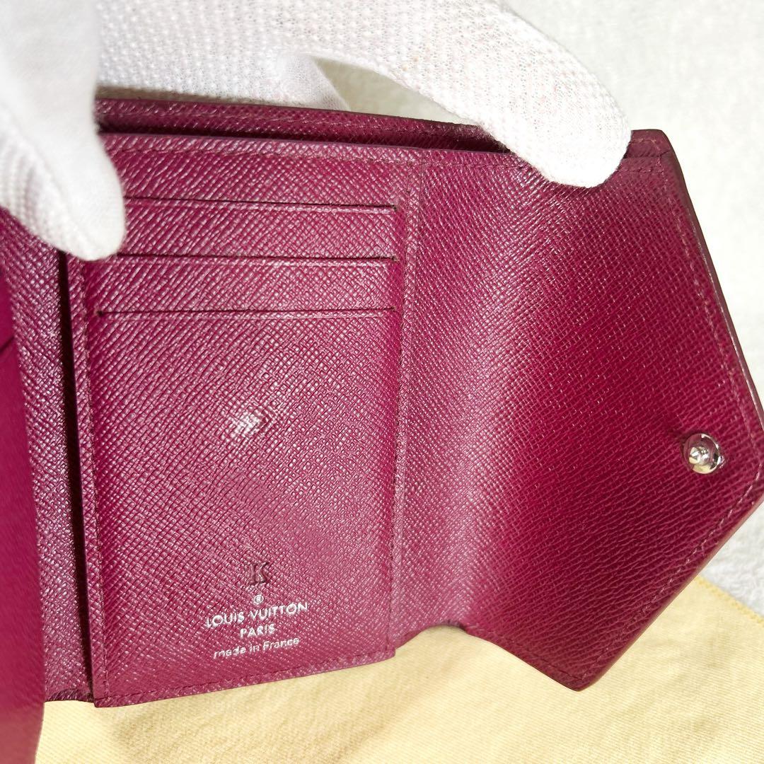 Louis Vuitton Epi Portefeuille Victorine Fuchsia Folding Wallet