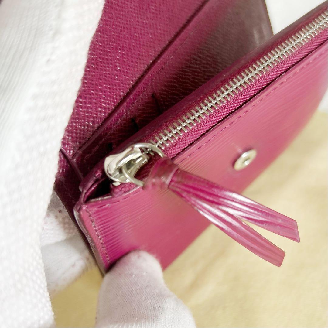 Louis Vuitton Epi Portefeuille Victorine Fuchsia Folding Wallet