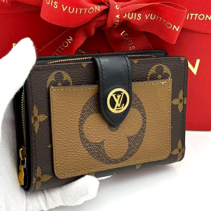 Louis Vuitton Monogram Giant Portefeuille Juliette Wallet — view 9