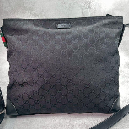 Gucci GG Sherry Line Shoulder Bag Black Leather — view 2
