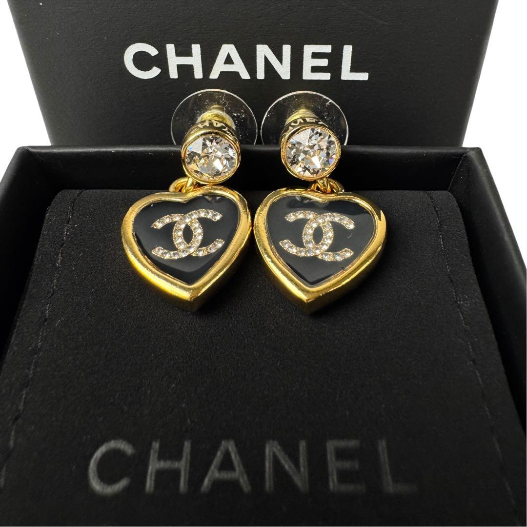 Chanel Earrings CC Logo Heart Black Gold